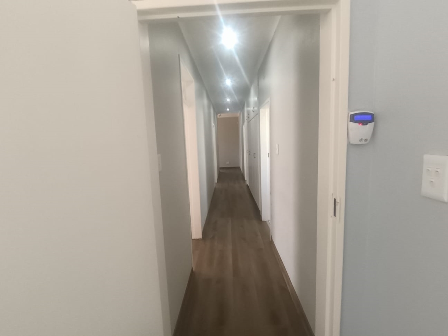 3 Bedroom Property for Sale in Carters Glen Northern Cape